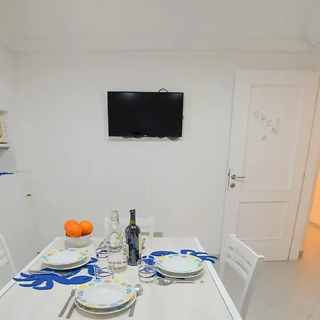 Ca Delfino Ristrutturata Con Ac E Wifi Appartement *